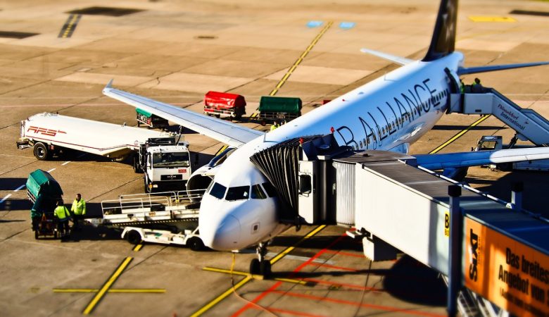 Pourquoi acheter un billet d'avion dans une agence de voyage en ligne ?